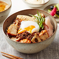 魚河岸あげ®のマヨ牛そぼろ丼