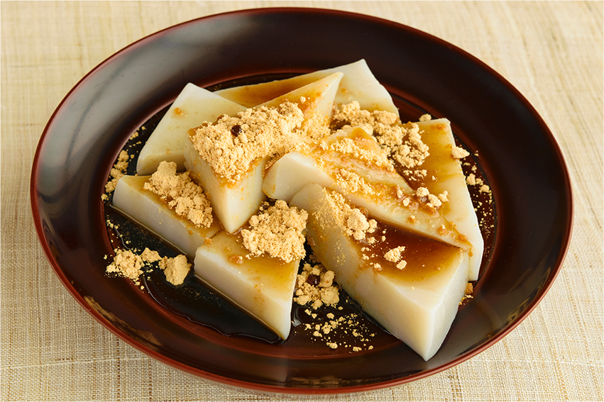 Kuzu mochi, a traditional food