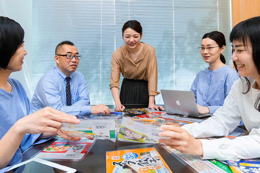 Packaging development staff consider packaging from the customer's point of view